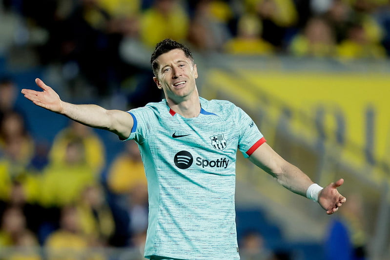 Robert Lewandowski is currently the title holder of the Pichichi Trophy award in La liga.
